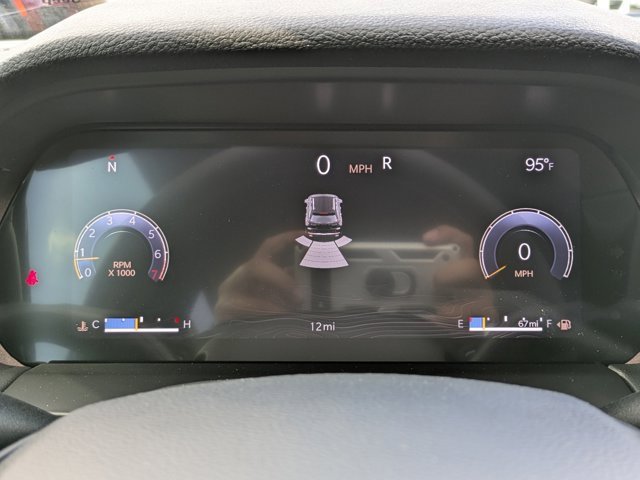 New 2025 Jeep Grand Cherokee Altitude image 23