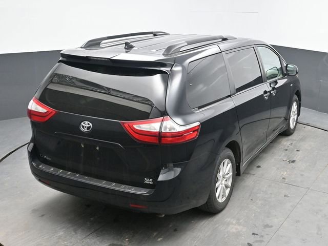 Used 2018 Toyota Sienna XLE AWD/4WD image 21