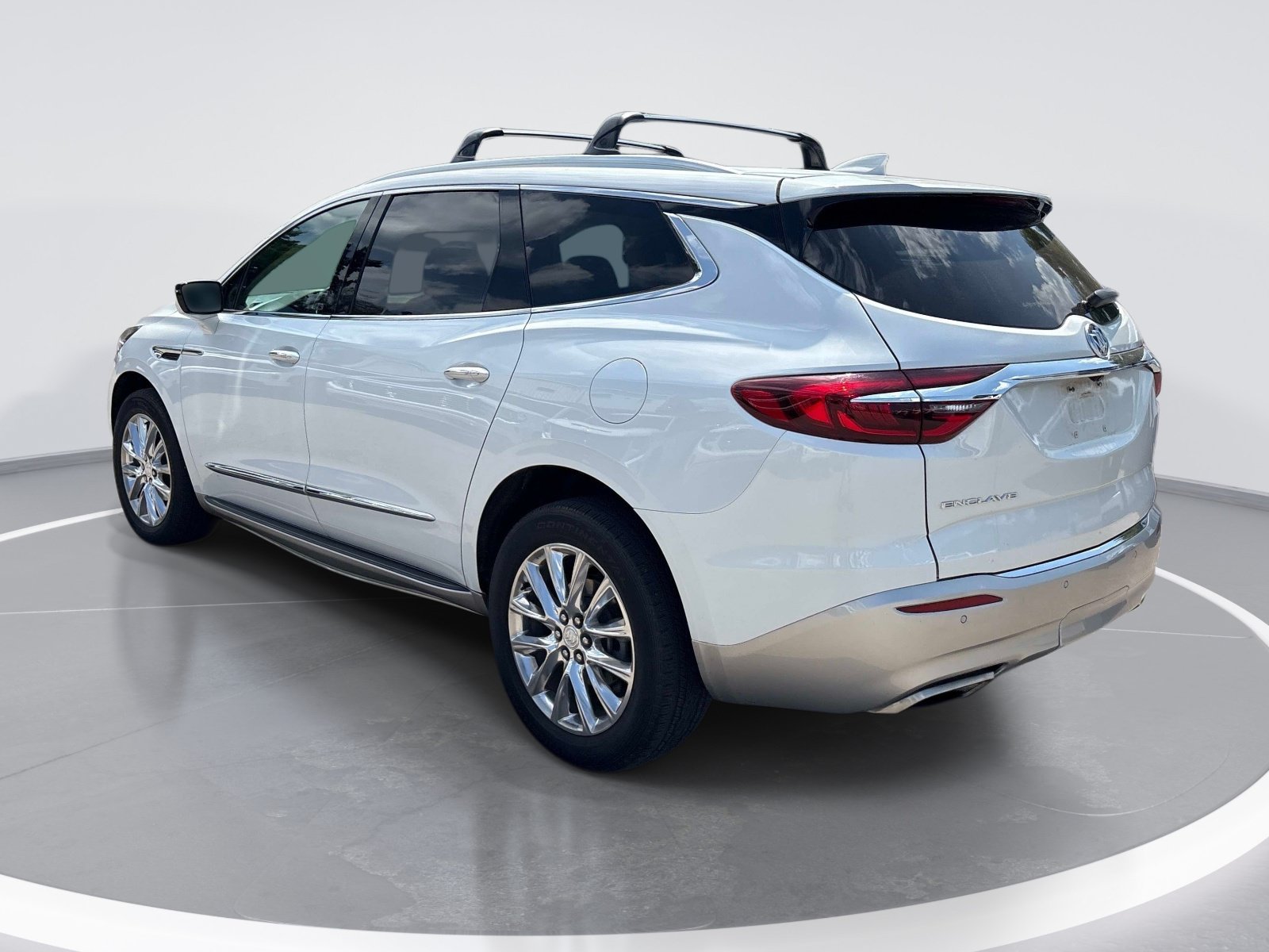 Used 2021 Buick Enclave Premium w/ Sun and Sites Package FWD image 6