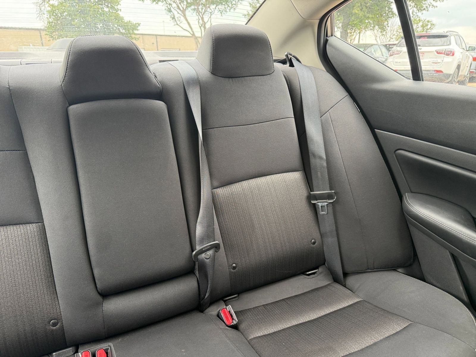 Used 2025 Nissan Altima 2.5 SV FWD image 38