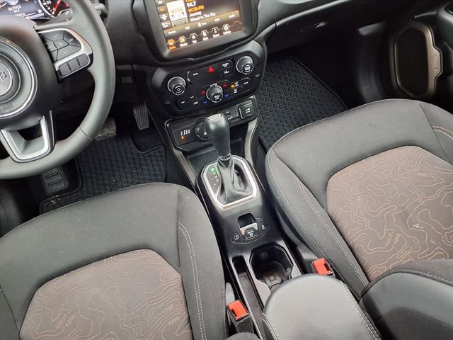 Used 2023 Jeep Renegade Latitude image 10