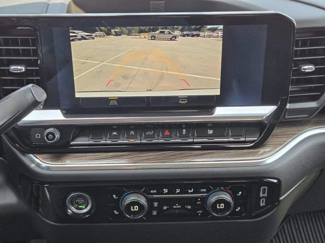 Used 2023 Chevrolet Silverado 1500 LT AWD/4WD image 18