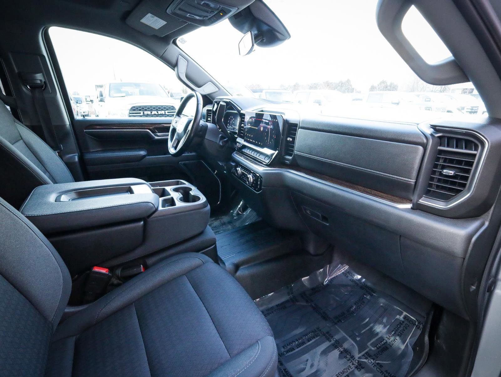 Used 2023 GMC Sierra 1500 SLE image 22