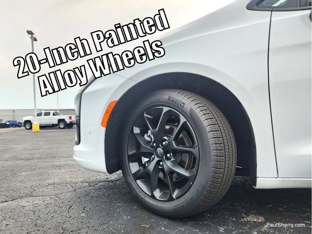 New 2027 Chrysler Pacifica Limited FWD image 16