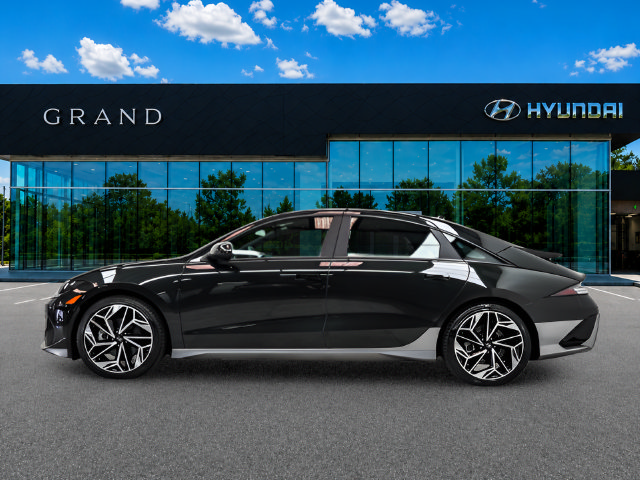 Used 2023 Hyundai Ioniq 6 SEL AWD/4WD image 3
