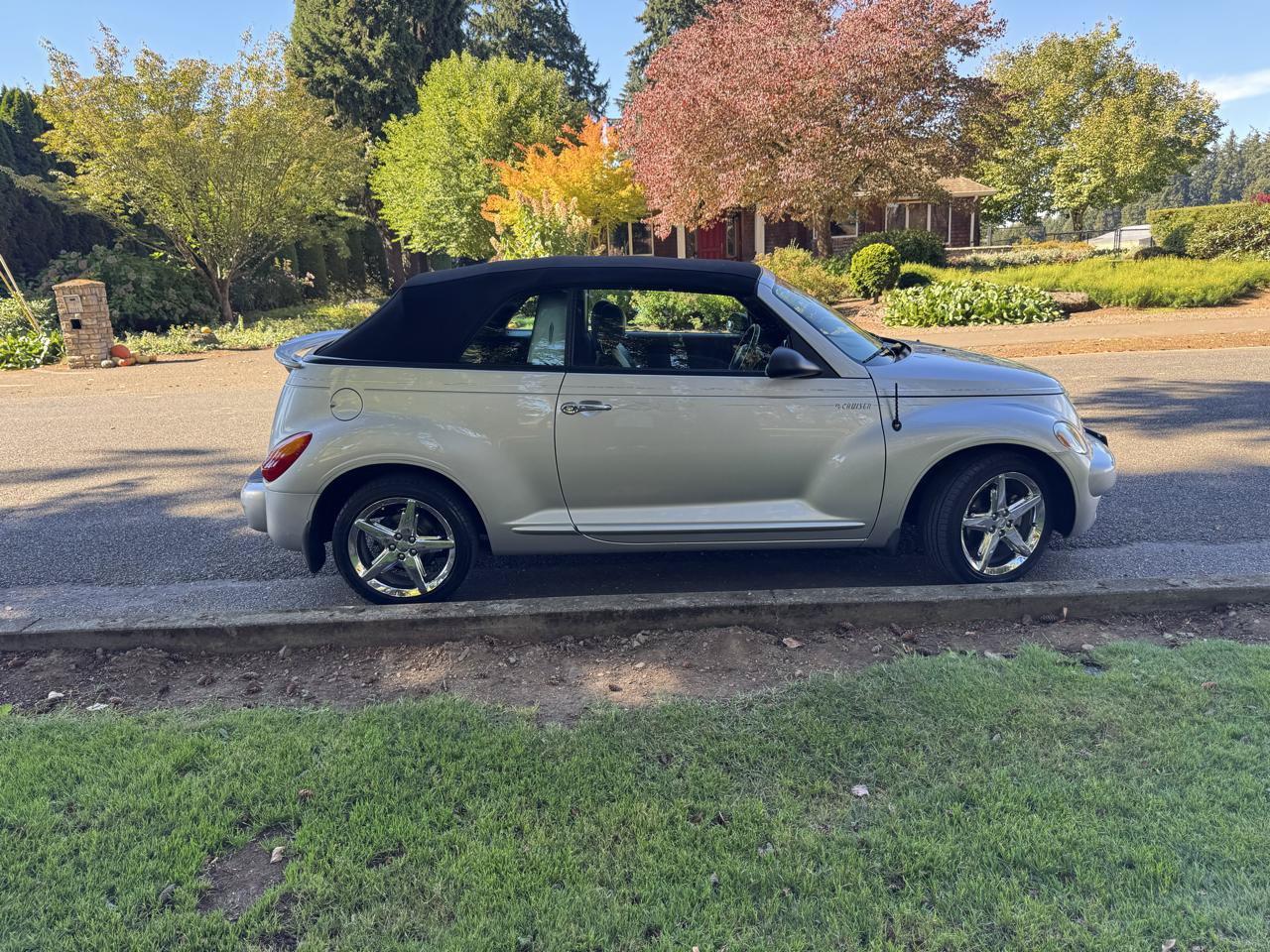 Used 2005 Chrysler PT Cruiser GT FWD image 16