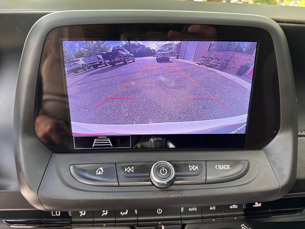 Used 2020 Chevrolet Camaro LT w/ Technology Package RWD image 36