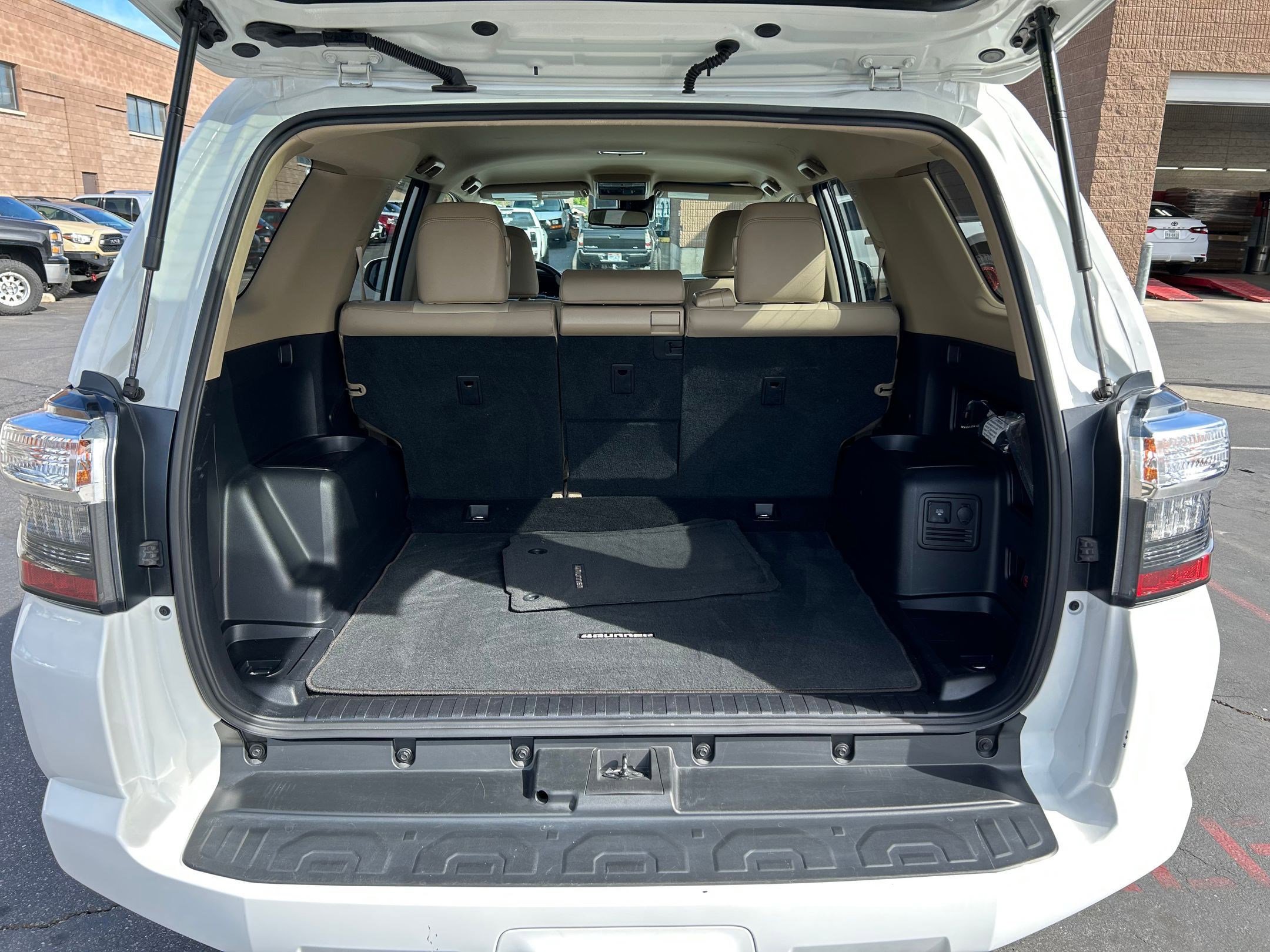 Certified 2023 Toyota 4Runner SR5 Premium AWD/4WD image 27