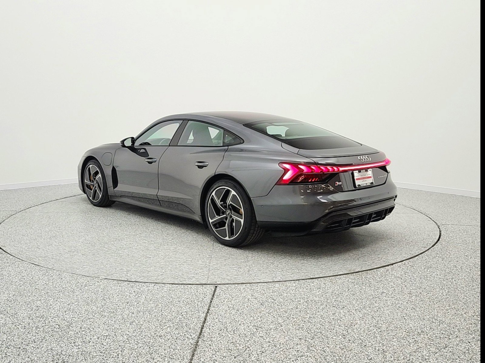 Used 2022 Audi RS e-tron GT image 7