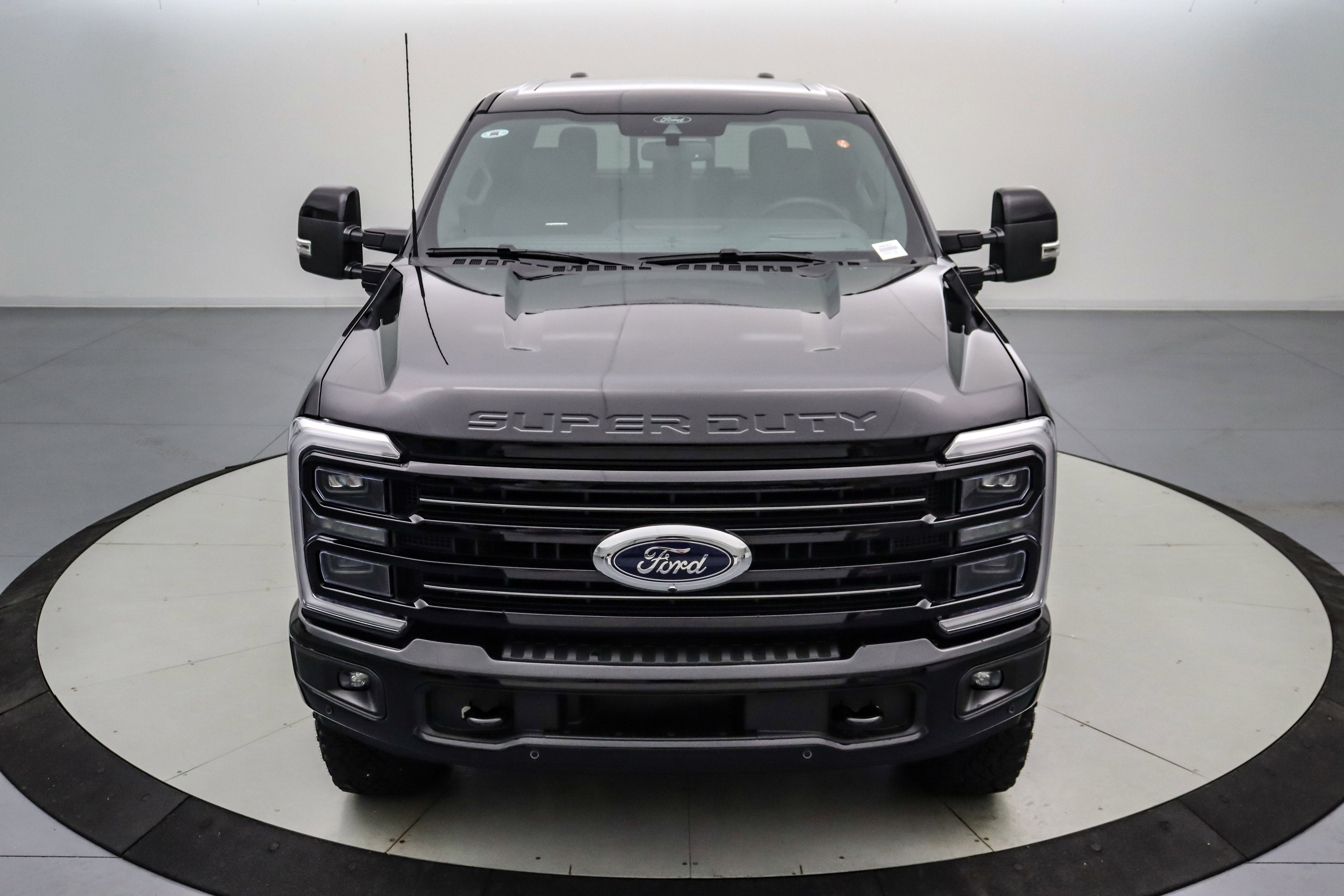 New 2026 Ford F350 Platinum w/ Tremor Off-Road Package image 10