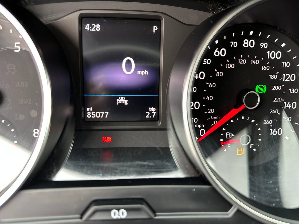 Used 2020 Volkswagen Tiguan SE AWD/4WD image 13