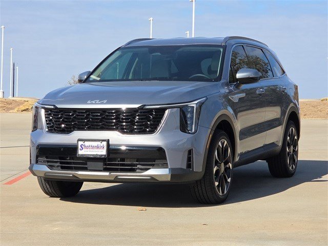 Used 2025 Kia Sorento EX image 3