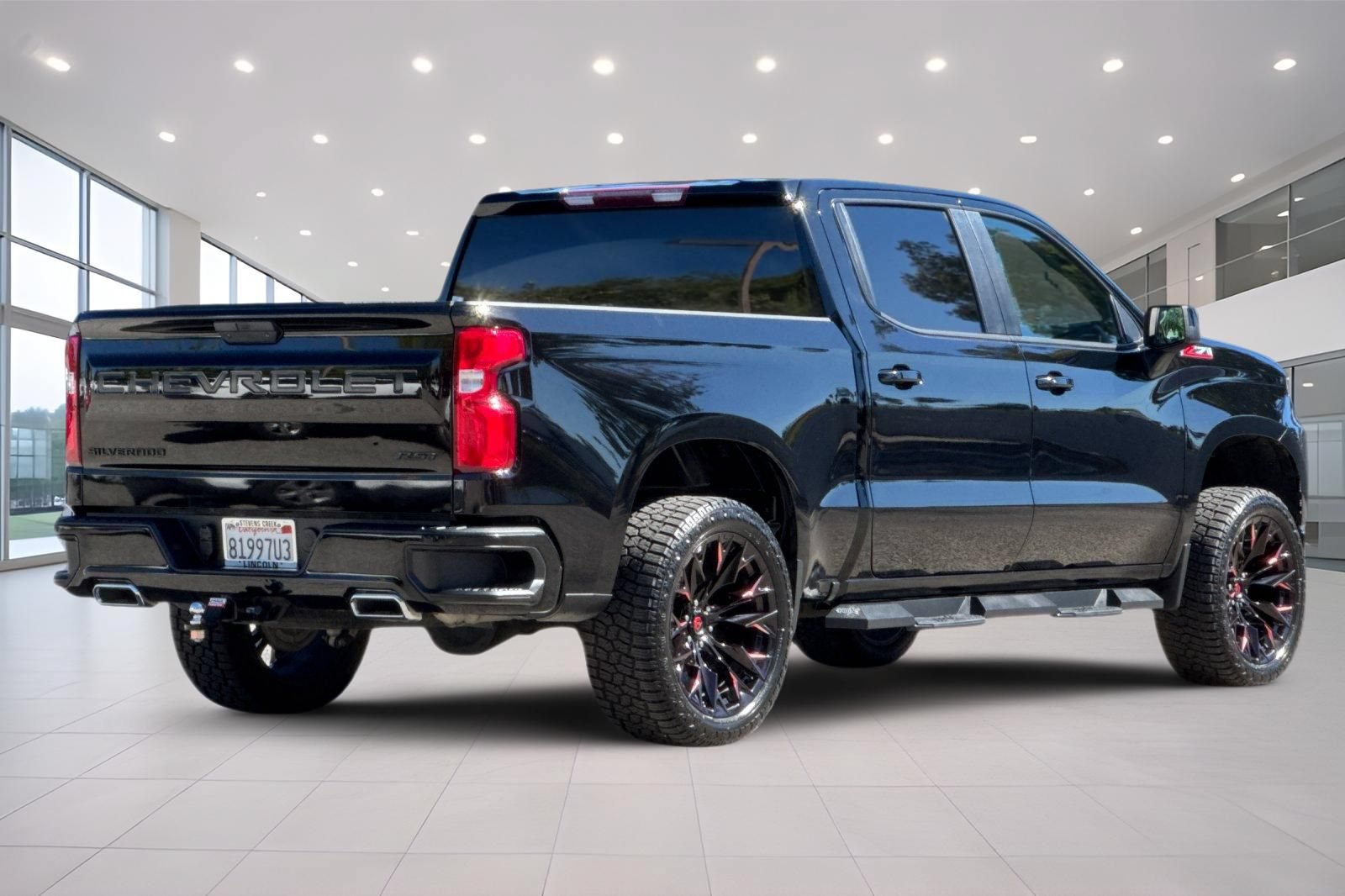 Used 2022 Chevrolet Silverado 1500 RST w/ Z71 Off-Road Package AWD/4WD image 4