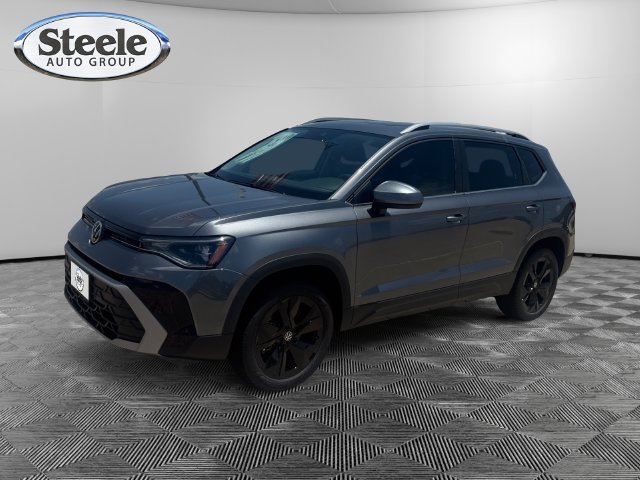 New 2026 Volkswagen Taos SE FWD image 1