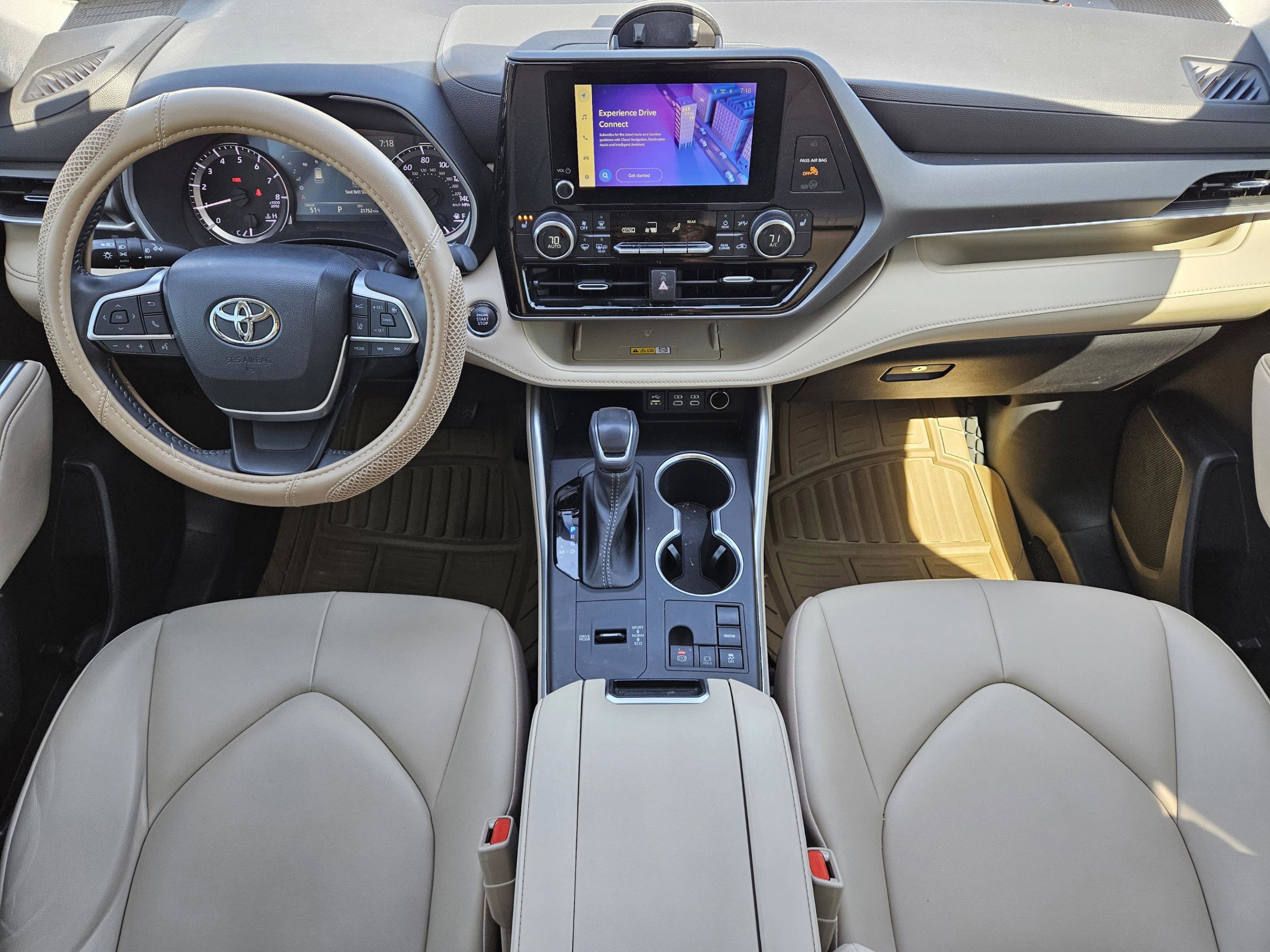 Used 2023 Toyota Highlander XLE image 26