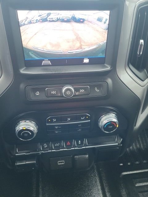 Used 2020 GMC Sierra 1500 4x4 Crew Cab w/ Sierra Value Package image 2