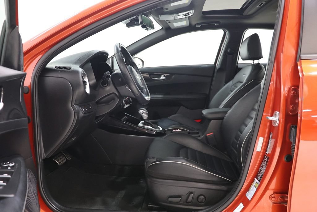 Used 2022 Kia Forte GT-Line w/ GT-Line Premium Package FWD image 16