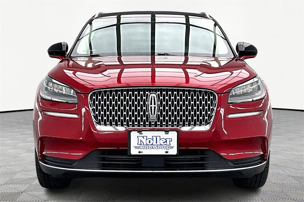 Used 2022 Lincoln Corsair FWD w/ Premium Package image 3