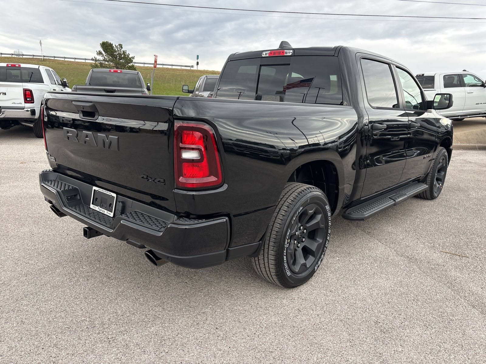 Used 2026 RAM 1500 Express AWD/4WD image 5
