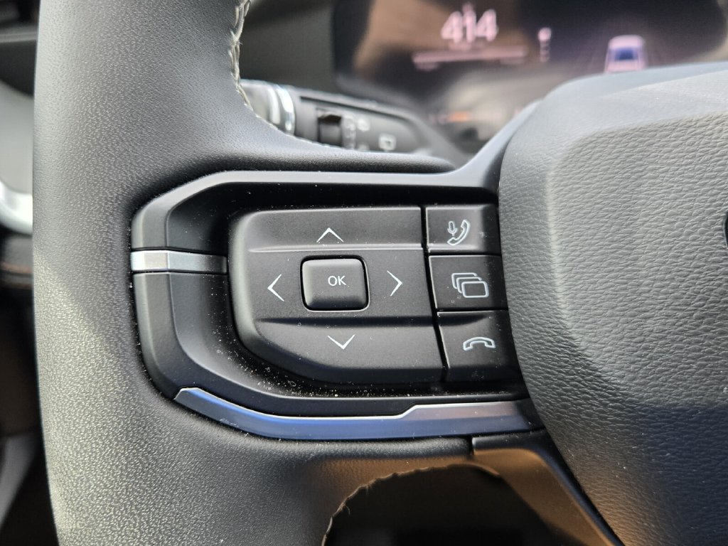Used 2026 Jeep Cherokee Limited AWD/4WD image 23