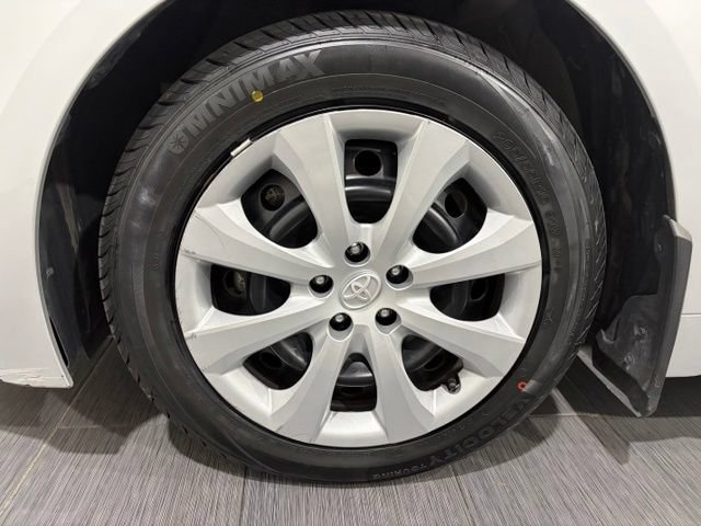 Used 2023 Toyota Corolla LE w/ Carpet Mat Package (TMS) FWD image 22