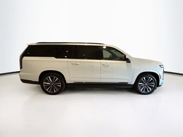 Used 2026 Cadillac Escalade ESV Sport w/ Touring Package AWD/4WD image 7