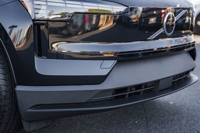 New 2026 Volvo EX30 Plus w/ Climate Package image 12