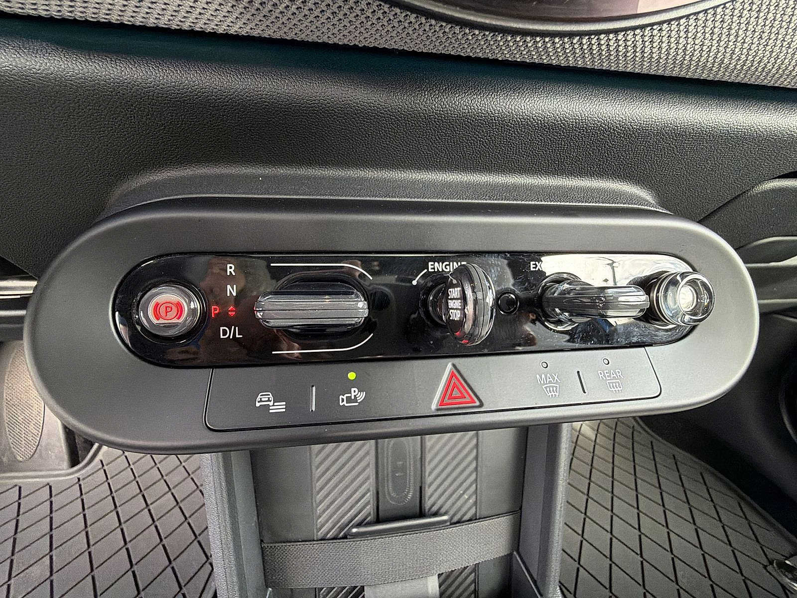 Used 2026 MINI Cooper S FWD image 25