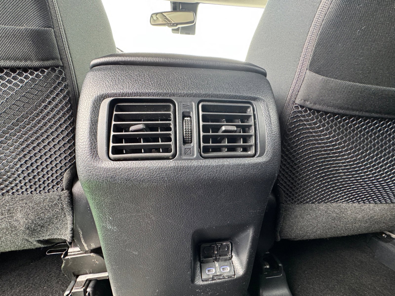 Used 2023 Toyota 4Runner SR5 AWD/4WD image 32