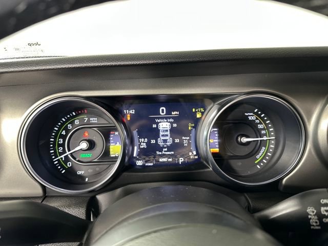 Used 2023 Jeep Wrangler Unlimited image 17