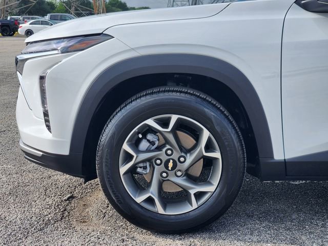 Used 2026 Chevrolet Trax LT w/ Sunroof Package image 8