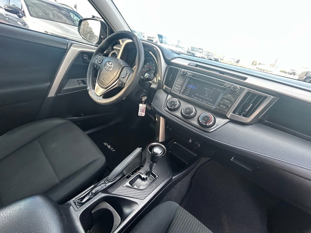 Used 2015 Toyota RAV4 LE image 23