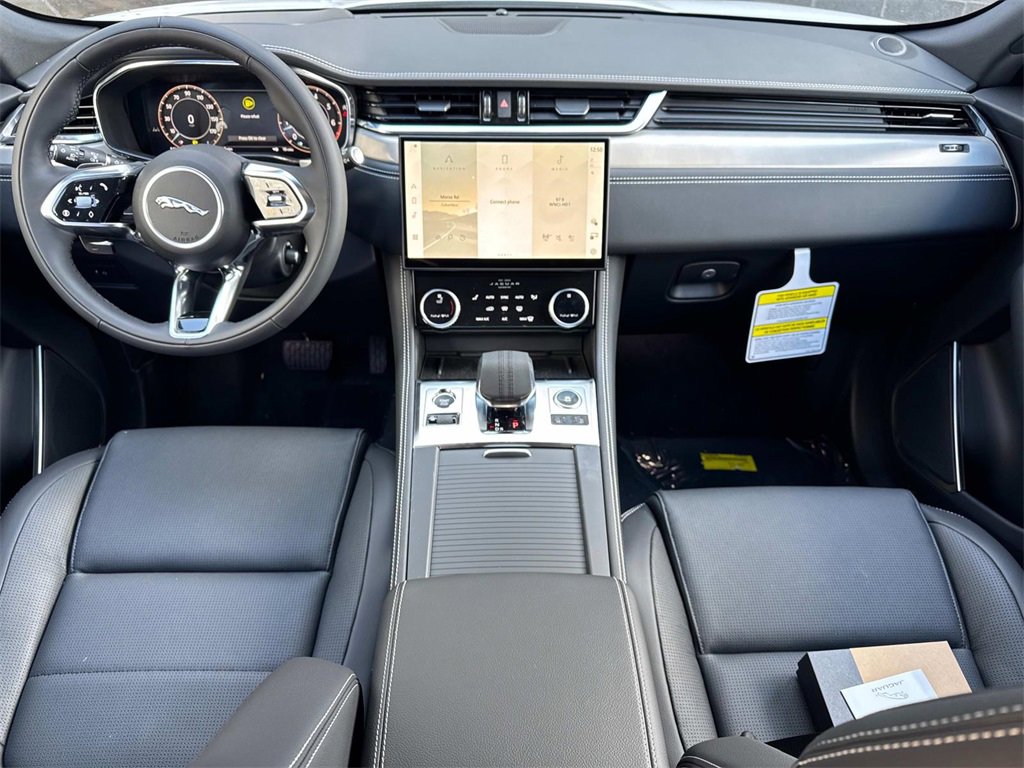 New 2026 Jaguar F-PACE R-Dynamic S image 16