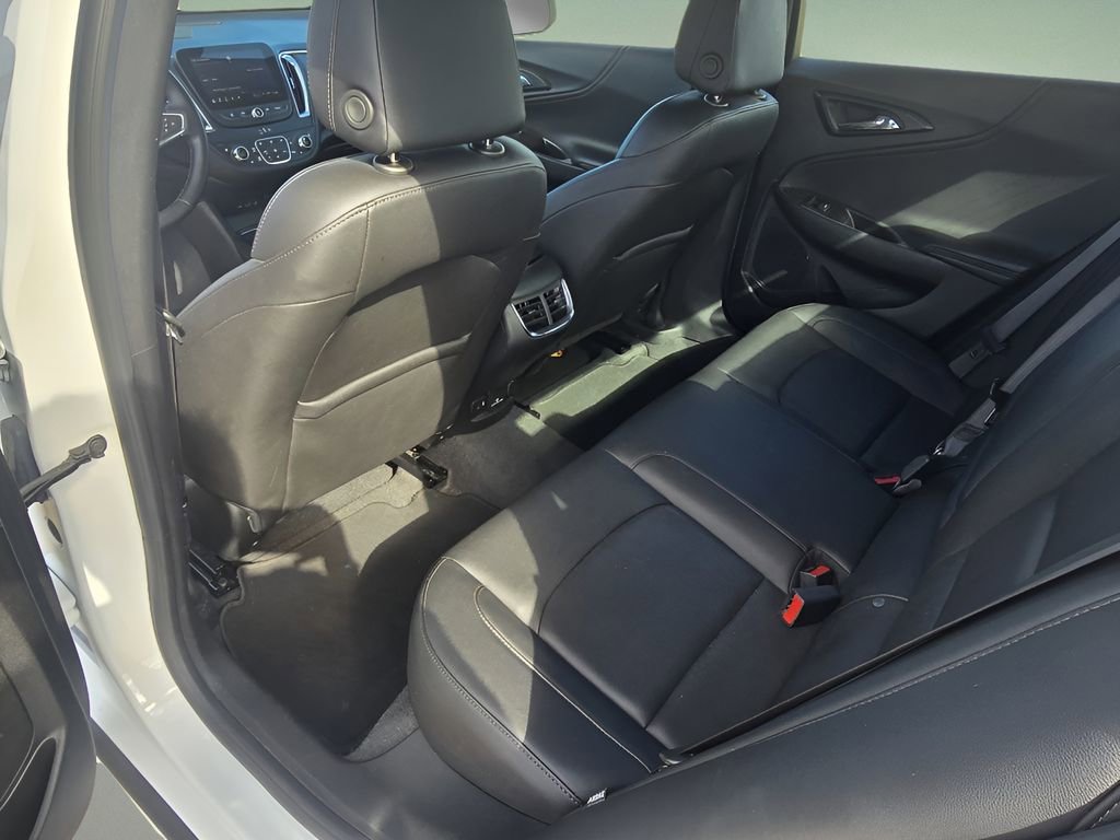 Used 2024 Chevrolet Malibu LT image 15