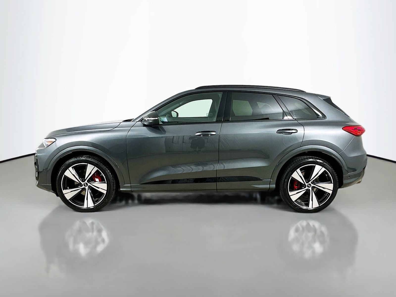 New 2026 Audi SQ5 Premium Plus AWD/4WD image 8