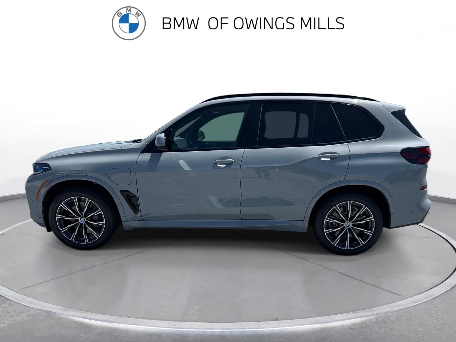 New 2026 BMW X5 xDrive50e w/ M Sport Package AWD/4WD image 5