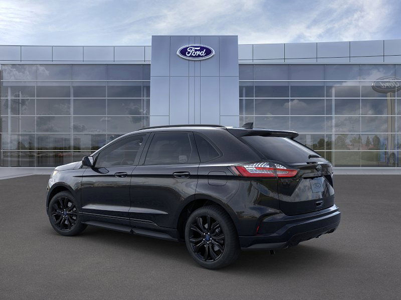 New 2024 Ford Edge SE w/ Black Appearance Package image 4