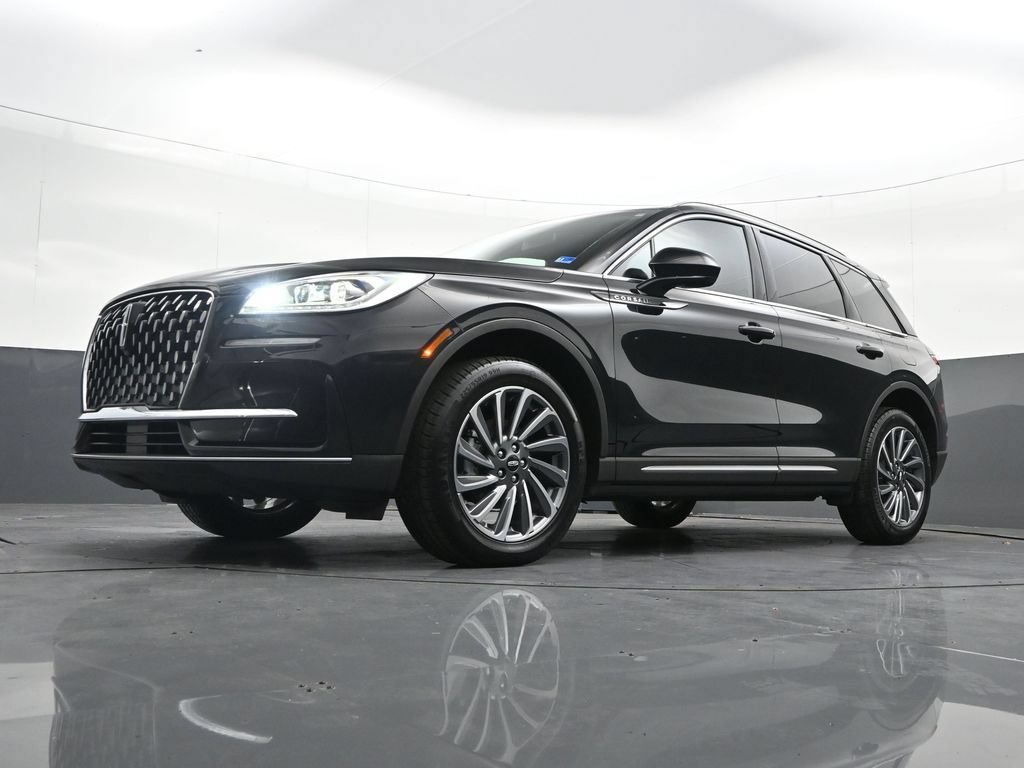 Used 2023 Lincoln Corsair Reserve AWD/4WD image 30