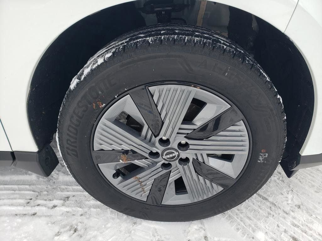 Certified 2025 Nissan Murano SV AWD/4WD image 46