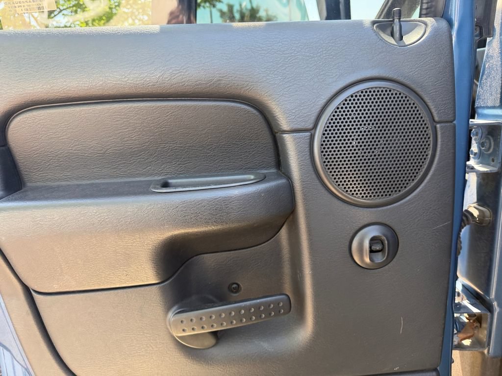 Used 2004 Dodge Ram 1500 Truck SLT AWD/4WD image 30