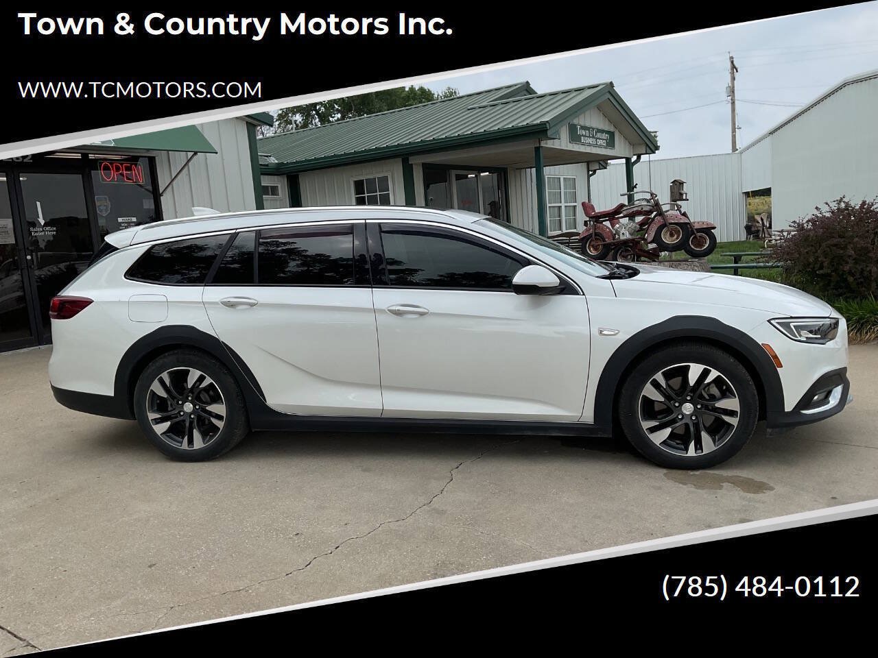 Used 2019 Buick Regal Essence w/ Driver Confidence Package I