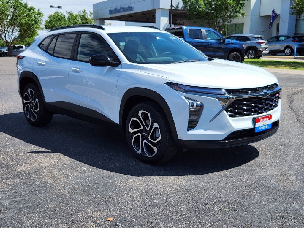 New 2026 Chevrolet Trax RS w/ Driver Confidence Package FWD image 5