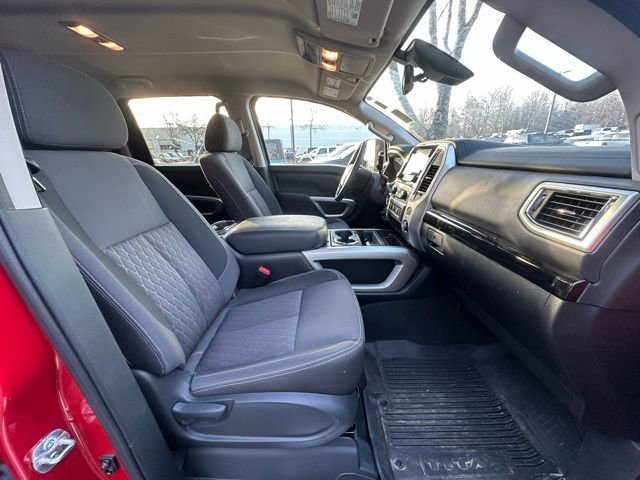 Used 2023 Nissan Titan SV w/ SV Convenience Package image 30