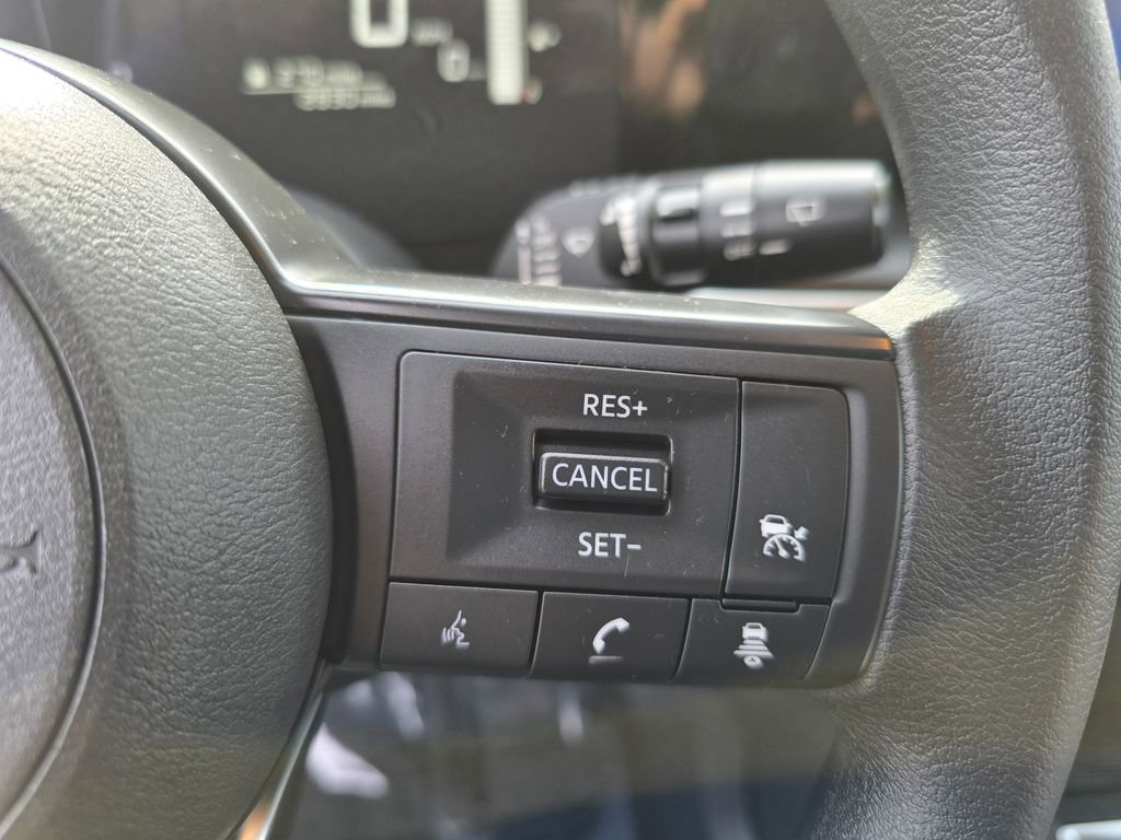 Used 2025 Nissan Kicks S image 20