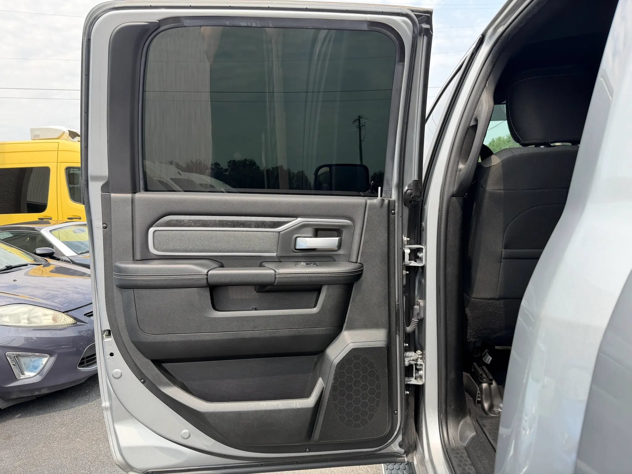 Used 2021 RAM 2500 Big Horn w/ Level 1 Equipment Group AWD/4WD image 34