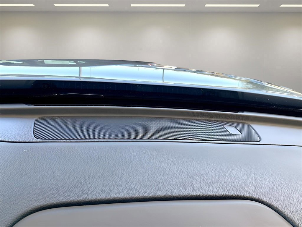 Used 2025 Honda Pilot TrailSport image 43