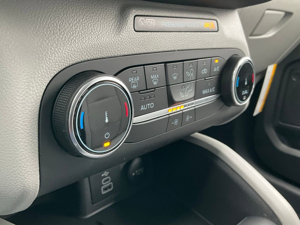 New 2026 Ford Escape Active AWD/4WD image 3
