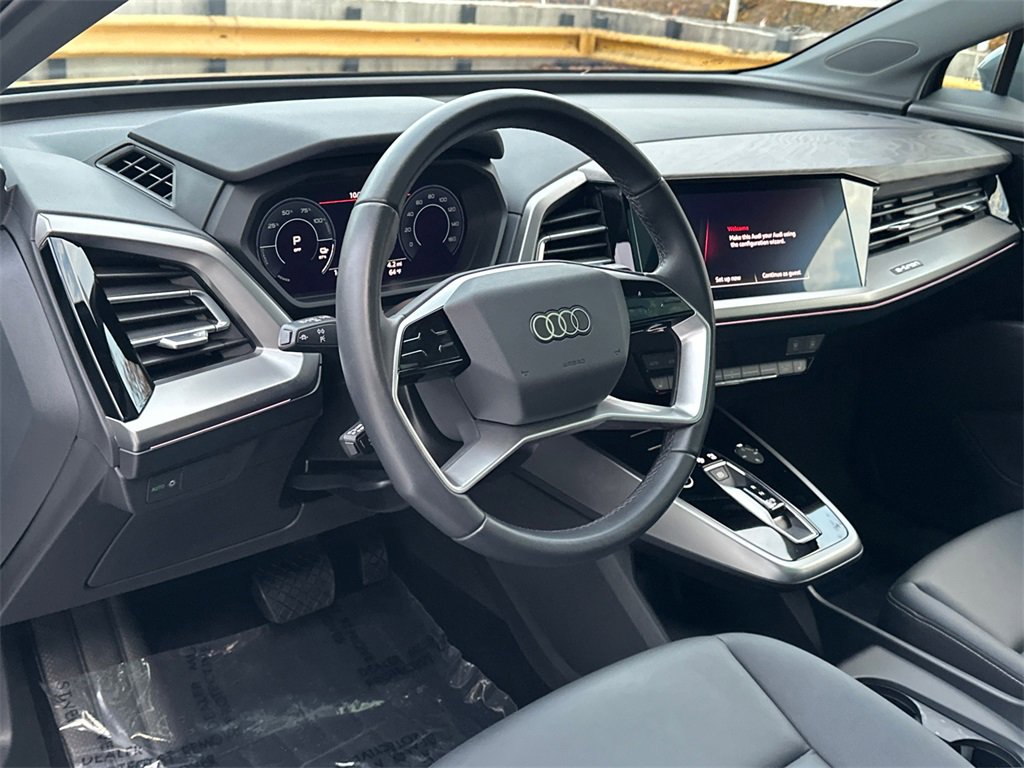 Used 2022 Audi Q4 e-tron Premium Plus w/ Premium Plus image 18