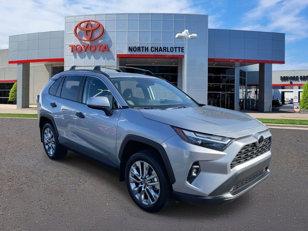 Used 2025 Toyota RAV4 XLE Premium image 1