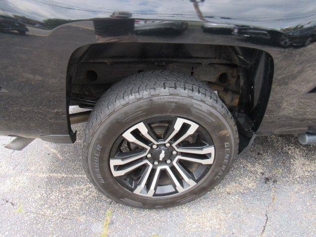 Used 2018 Chevrolet Silverado 1500 Custom w/ Custom Convenience Package AWD/4WD image 17